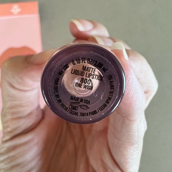 Kylie Cosmetics Matte Liquid Lipstick - Picture 2 of 2